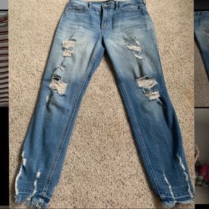 Boyfriend ripped faded type jeans